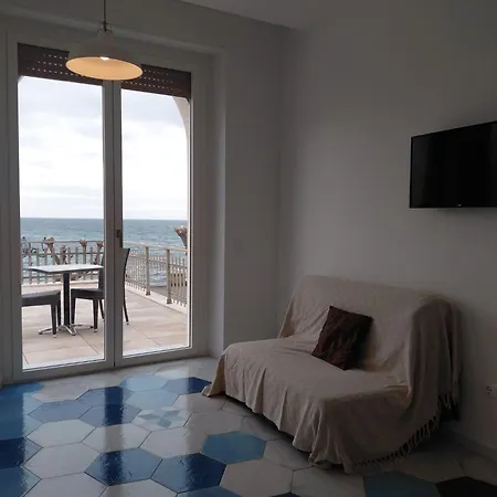 Ciutat Vista Mare Sui Bastioni Di Διαμέρισμα