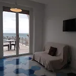 Ciutat Vista Mare Sui Bastioni Di Apartament