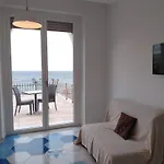 Apartament Ciutat Vista Mare Sui Bastioni Di *