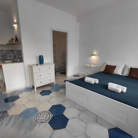 Appartamento Ciutat Vista Mare Sui Bastioni Di