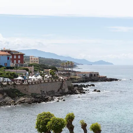Apartment Ciutat Vista Mare Sui Bastioni Di