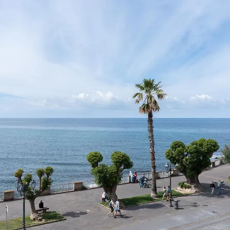 Ciutat Vista Mare Sui Bastioni Di *