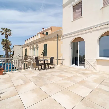 Ciutat Vista Mare Sui Bastioni Di Apartmán